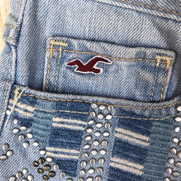 Hollister Embellished Frayed Hem Denim Shorts 25 - Picture 3 of 8